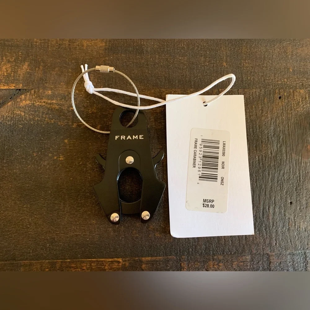 NWT-Frame Key Chain - Picture 7 of 8